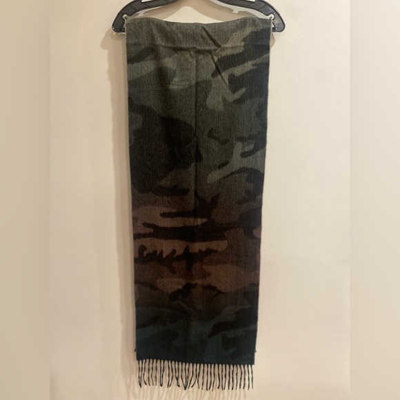 Begg & Co Ombre Camouflage Cashmere Scarf - Picture 7 of 7